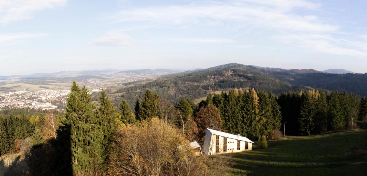 Horsky Hotel Jelenovska S Bazenem V Cene Valašské Klobouky Exterior foto