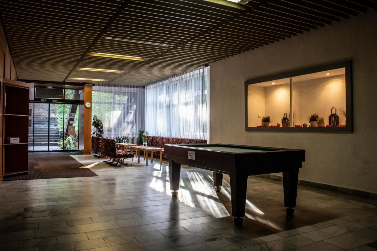 Horsky Hotel Jelenovska S Bazenem V Cene Valašské Klobouky Exterior foto