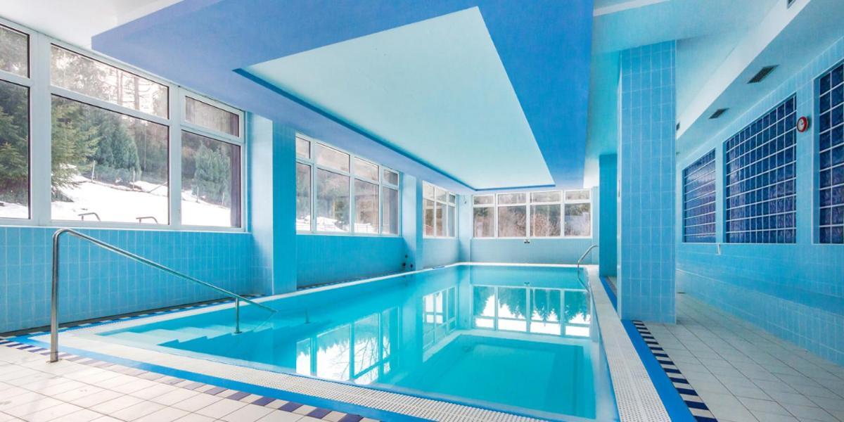 Horsky Hotel Jelenovska S Bazenem V Cene Valašské Klobouky Exterior foto